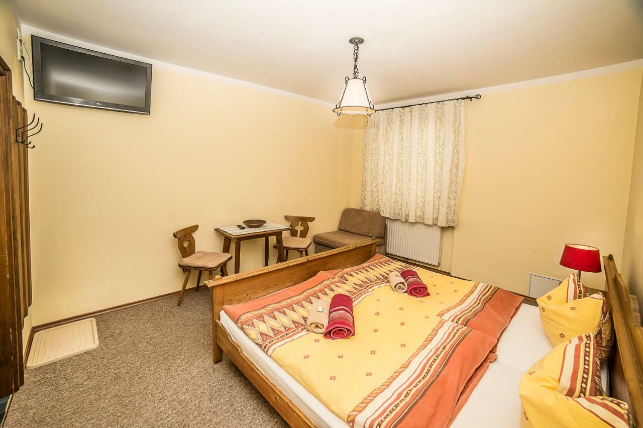 Familie Lampersberger Hotell Sachsenburg Exteriör bild